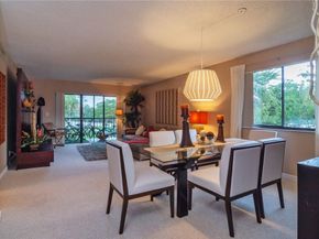 301 Lakeview Dr 204, Weston FL 33326