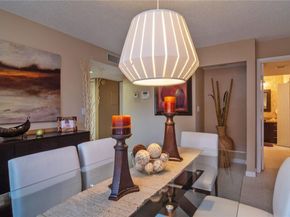 301 Lakeview Dr 204, Weston FL 33326