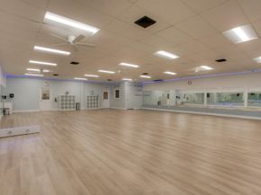 301 Lakeview Dr 204, Weston FL 33326