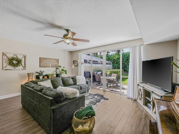 187 Santa Barbara Way, Palm Beach Gardens FL 33410