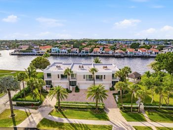 2916 S Ocean Boulevard