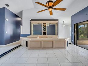 5720 W Waterford Dr, Davie FL 33331