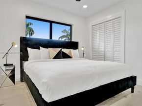 1141 N Northlake Drive, Hollywood FL 33019