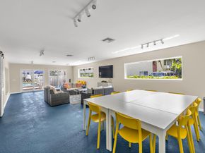 689 NE 6th Court 1090, Boynton Beach FL 33435