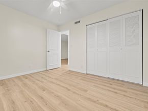 689 NE 6th Court 1090, Boynton Beach FL 33435