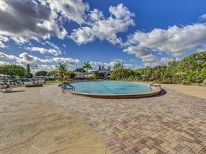 265 Windsor L, West Palm Beach FL 33417