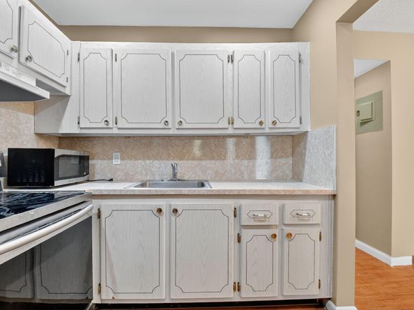 265 Windsor L, West Palm Beach FL 33417