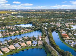 101 Dalena Way, Palm Beach Gardens FL 33418