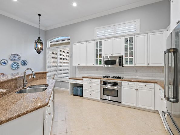 101 Dalena Way, Palm Beach Gardens FL 33418