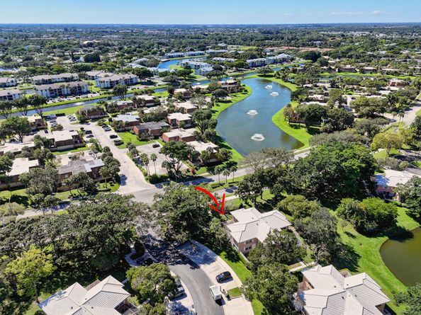 3103 Kingston Court, West Palm Beach FL 33409