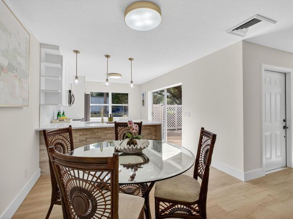 3103 Kingston Court, West Palm Beach FL 33409