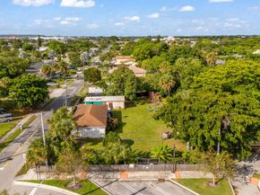 823 NW 3rd St, Pompano Beach FL 33060