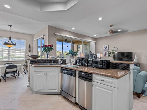 8296 NW 128th Ln 8296, Parkland FL 33076