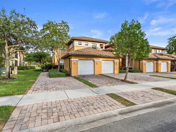 8296 NW 128th Ln 8296, Parkland FL 33076