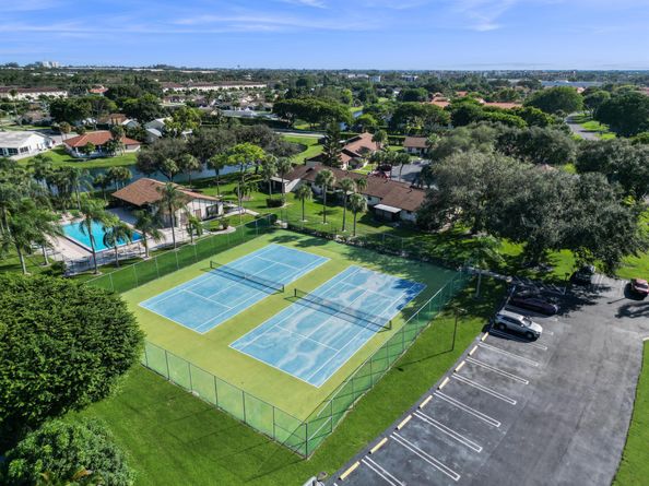 48 Via De Casas Norte, Boynton Beach FL 33426
