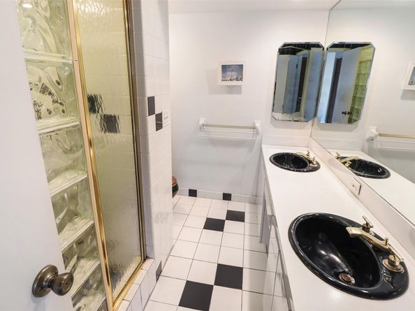 2625 E Gulfstream Ln, Fort Lauderdale FL 33312