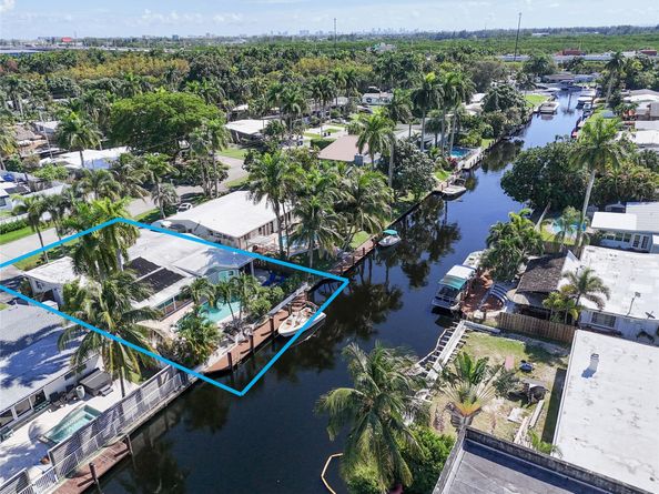 2625 E Gulfstream Ln, Fort Lauderdale FL 33312