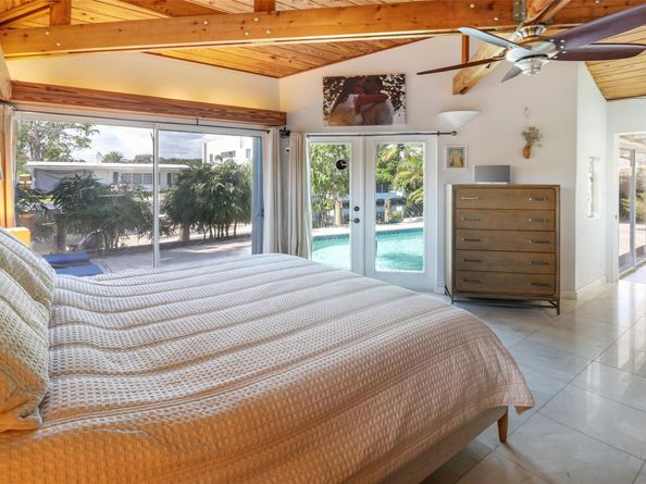 2625 E Gulfstream Ln, Fort Lauderdale FL 33312