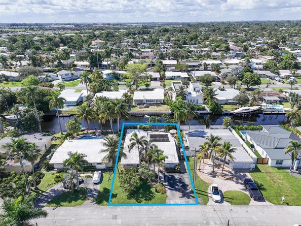 2625 E Gulfstream Ln, Fort Lauderdale FL 33312