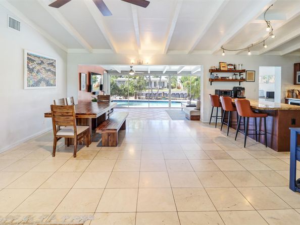 2625 E Gulfstream Ln, Fort Lauderdale FL 33312