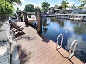 2625 E Gulfstream Ln, Fort Lauderdale FL 33312