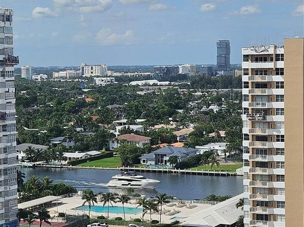 1950 S Ocean Dr 19F, Hallandale Beach FL 33009