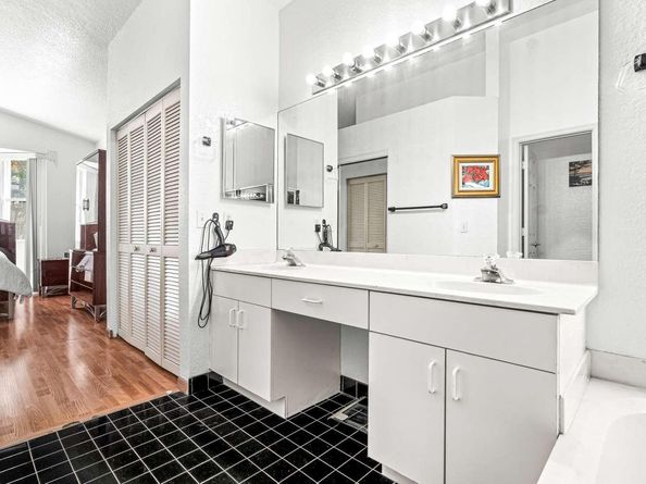 3274 NW 22nd Ave, Fort Lauderdale FL 33309