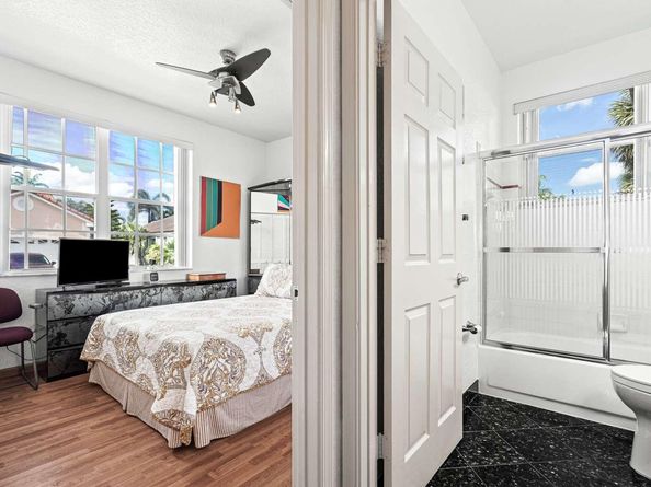 3274 NW 22nd Ave, Fort Lauderdale FL 33309