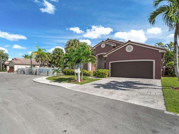 3274 NW 22nd Ave, Fort Lauderdale FL 33309