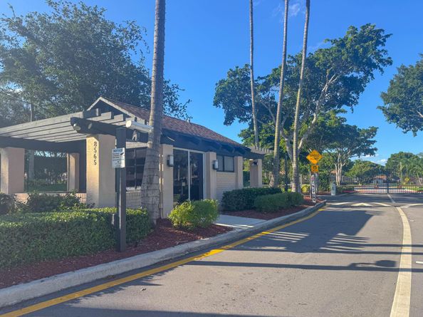 8624 Sunbird Place, Boca Raton FL 33496
