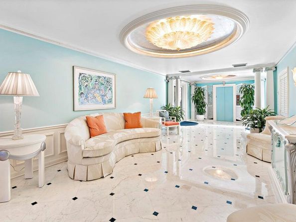 100 Royal Palm Way D1, Palm Beach FL 33480