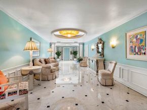 100 Royal Palm Way D1, Palm Beach FL 33480