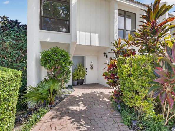 701 Bridgewood Drive, Boca Raton FL 33434