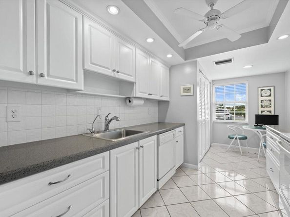 1190 NW Sugar Sands Boulevard 420, Riviera Beach FL 33404