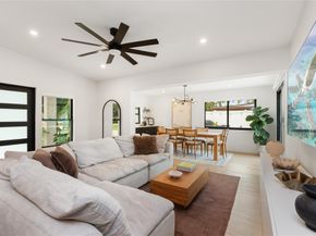 1080 E Country Club Cir, Plantation FL 33317