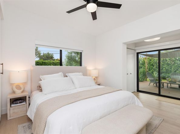1080 E Country Club Cir, Plantation FL 33317