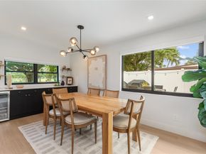 1080 E Country Club Cir, Plantation FL 33317