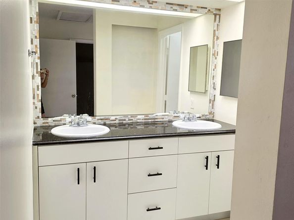 Undisclosed Address #FX-10530679, Coconut Creek FL 33066