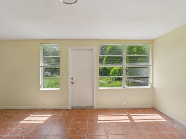 2708 Adams St, Hollywood FL 33020