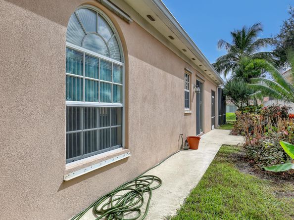 2828 Kittbuck Way, West Palm Beach FL 33411