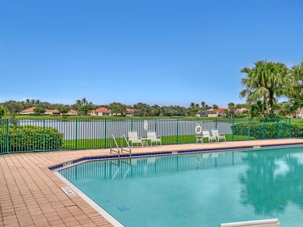2828 Kittbuck Way, West Palm Beach FL 33411