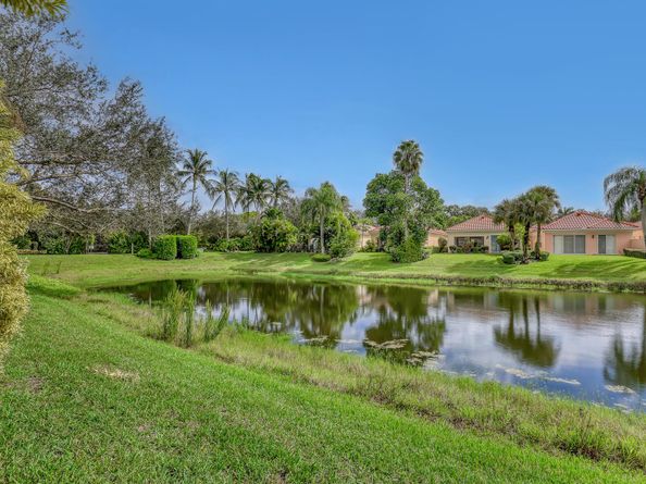 2828 Kittbuck Way, West Palm Beach FL 33411
