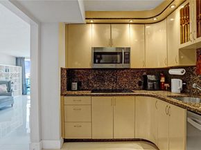 100 Bayview Drive 1931, Sunny Isles Beach FL 33160