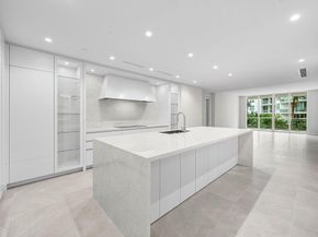 220 SE Mizner Boulevard 411, Boca Raton FL 33432