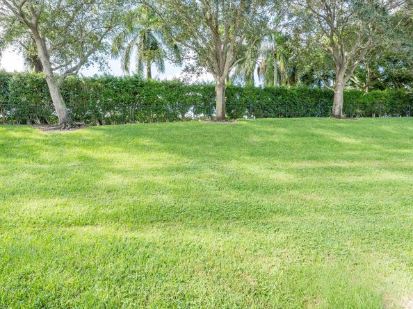 9160 Bay Point Circle, West Palm Beach FL 33411