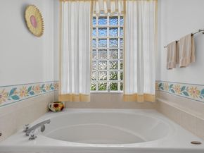 9160 Bay Point Circle, West Palm Beach FL 33411