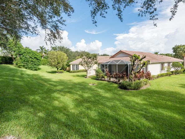 9160 Bay Point Circle, West Palm Beach FL 33411