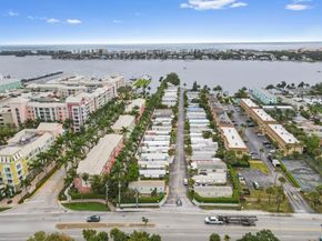 2 E View Street, Lantana FL 33462