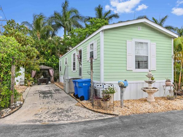 2 E View Street, Lantana FL 33462