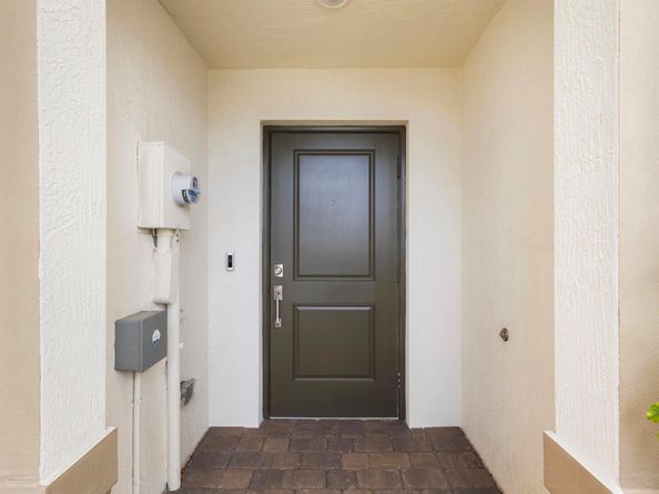 6011 Woods Edge Circle, Palm Beach Gardens FL 33410